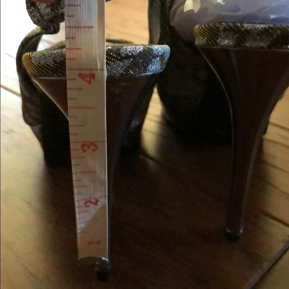 Shoes - Picture 5 of 5